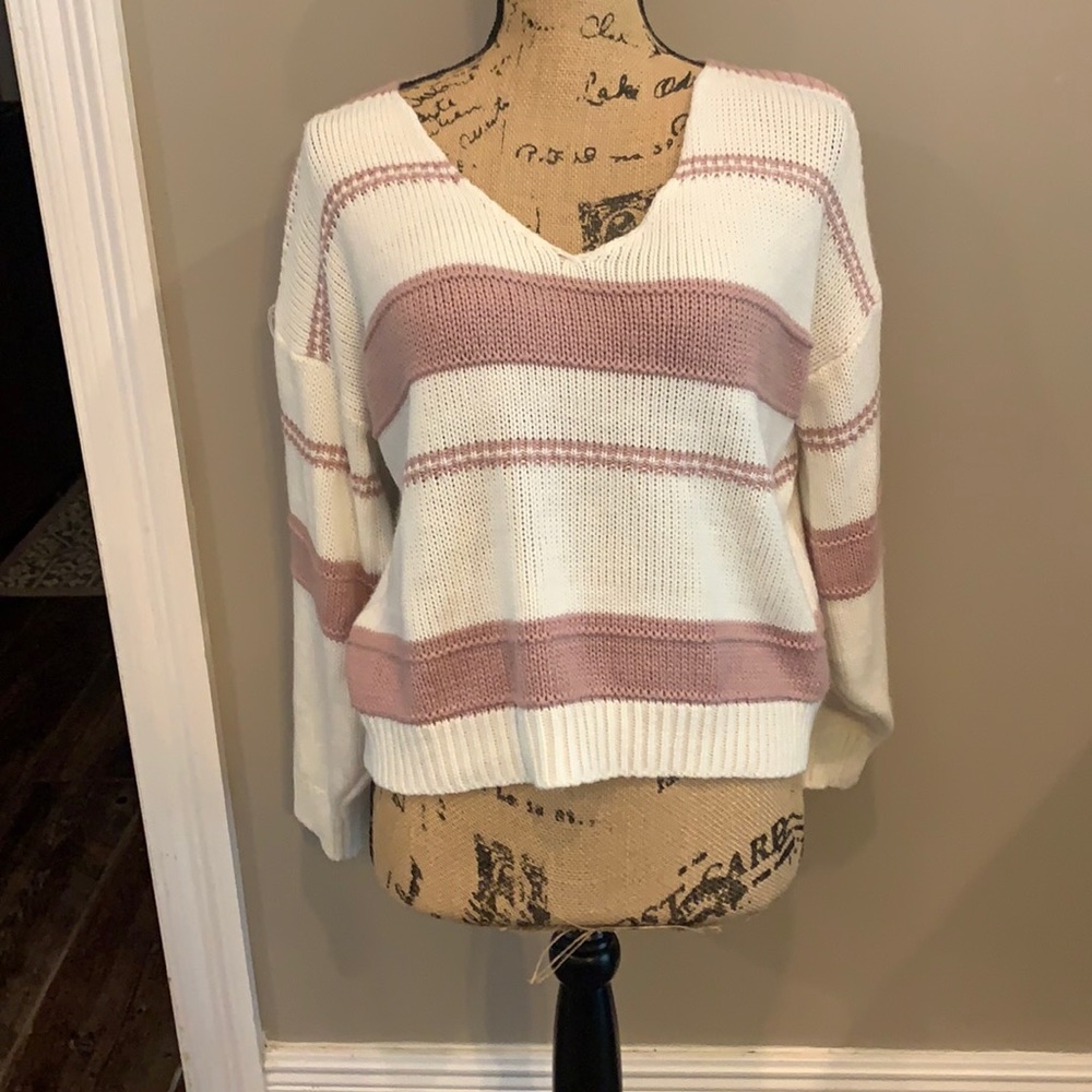 white and pink shein sweater size medium